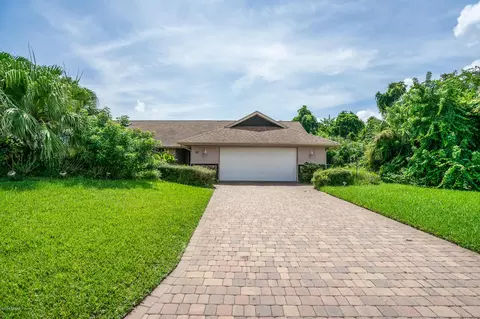 20 Sand Dollar Dr, Ormond Beach, FL 32176 photo 2