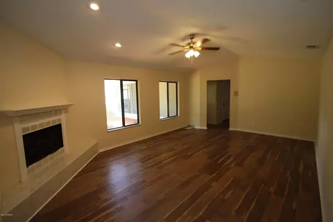 2626 Mango Tree Dr, Edgewater, FL 32141 photo 4