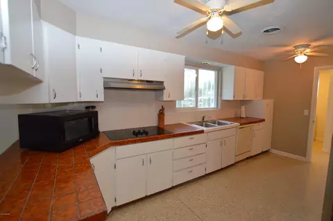 261 Oak Dr, Ormond Beach, FL 32176 photo 4