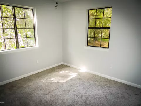 1940 Henderson Rd, Ormond Beach, FL 32174 photo 8