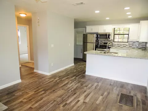 1940 Henderson Rd, Ormond Beach, FL 32174 photo 4