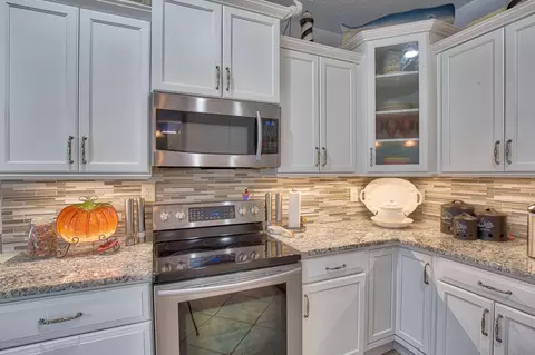 8 Sand Point Cir, Ormond Beach, FL 32174 photo 7
