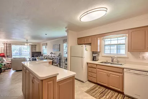 1640 Juno Trl #204E, Astor, FL 32102 photo 17