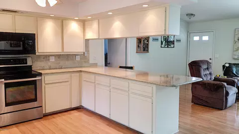 2917 Orange Tree Dr, Edgewater, FL 32141 photo 9