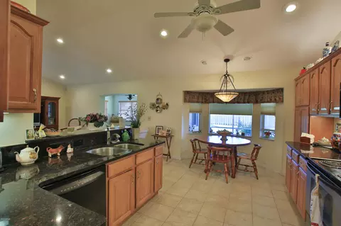 2821 Pine Tree Dr, Edgewater, FL 32141 photo 9