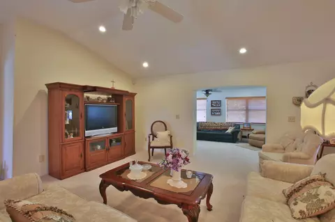 2821 Pine Tree Dr, Edgewater, FL 32141 photo 6