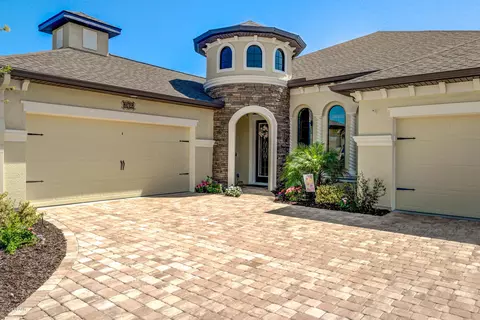 672 Southlake Dr, Ormond Beach, FL 32174 photo 2