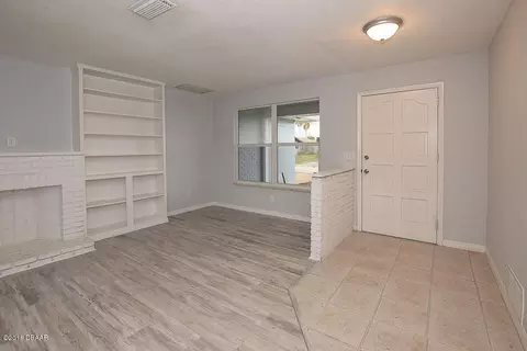 22 Wisteria Dr, Ormond Beach, FL 32176 photo 8