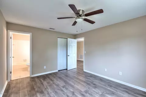 1057 Beulah Dr, Edgewater, FL 32132 photo 11
