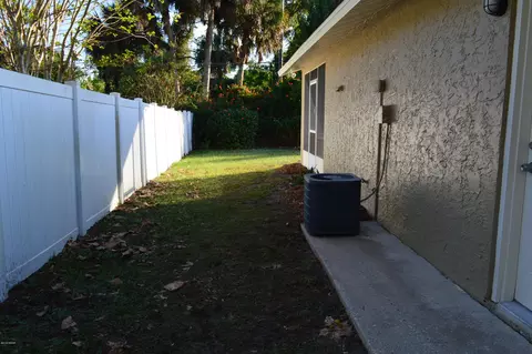 1057 Beulah Dr, Edgewater, FL 32132 photo 21
