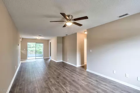 1057 Beulah Dr, Edgewater, FL 32132 photo 3