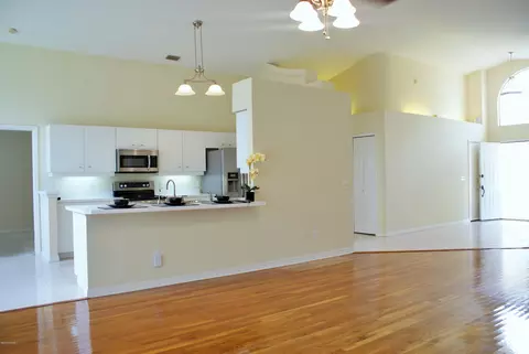 23 Bay Pointe Dr, Ormond Beach, FL 32174 photo 9