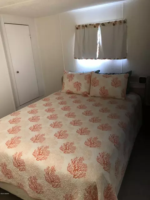 133 Cedar St, Edgewater, FL 32141 photo 3