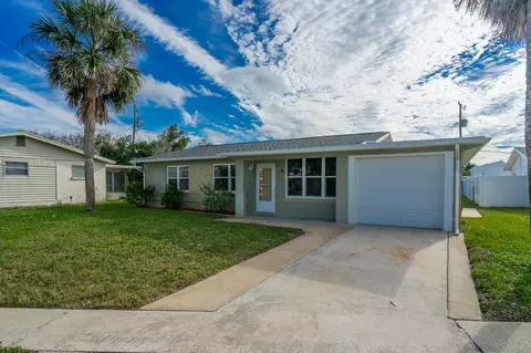 9 Tropical Dr, Ormond Beach, FL 32176 photo 2