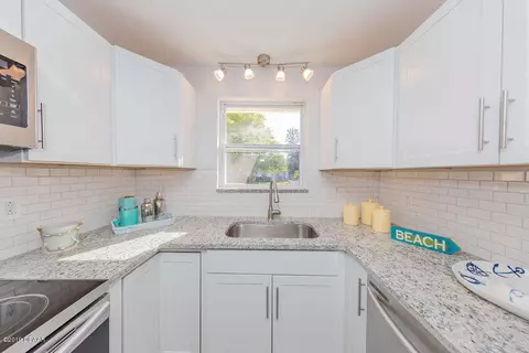 591 N Halifax Dr, Ormond Beach, FL 32176 photo 12