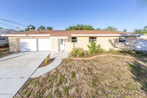 591 N Halifax Dr, Ormond Beach, FL 32176 photo 2