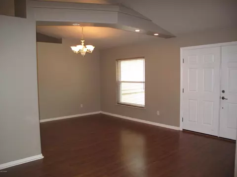 638 Hand Ave, Ormond Beach, FL 32174 photo 4