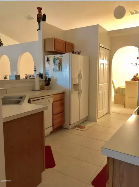 3118 Orange Tree Dr, Edgewater, FL 32141 photo 5