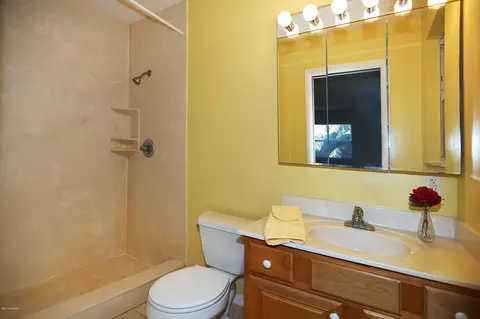 33 Plaza Dr, Ormond Beach, FL 32176 photo 21