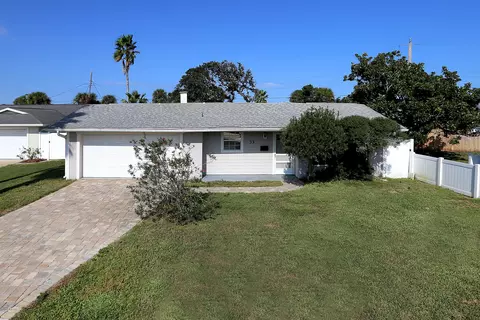 33 Plaza Dr, Ormond Beach, FL 32176 photo 1