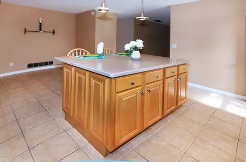 33 Plaza Dr, Ormond Beach, FL 32176 photo 6