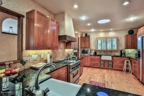 283 Riverside Dr, Ormond Beach, FL 32176 photo 9