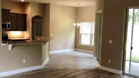 99 Chrysanthemum Dr, Ormond Beach, FL 32174 photo 6