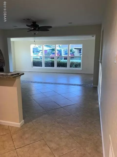 159 Laurie Dr, Ormond Beach, FL 32176 photo 2