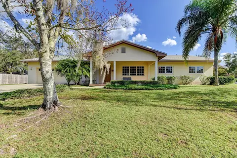 145 Champlain Dr, Deltona, FL 32725 photo 1