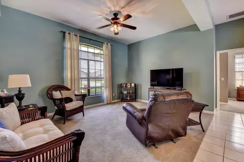 14 Katrinas Dr, Ormond Beach, FL 32174 photo 4