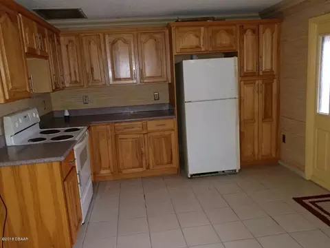 24706 Fox Rd, Astor, FL 32102 photo 6