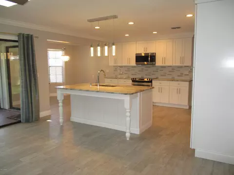 1 Larisa Ter, Ormond Beach, FL 32174 photo 2