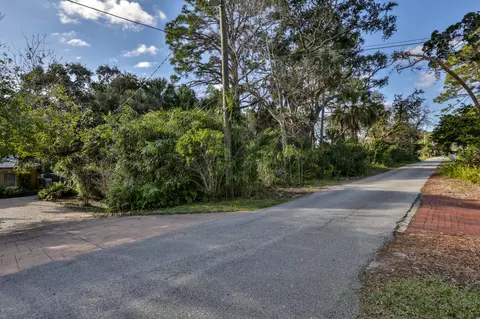 280 Riverside Dr, Ormond Beach, FL 32176 photo 10