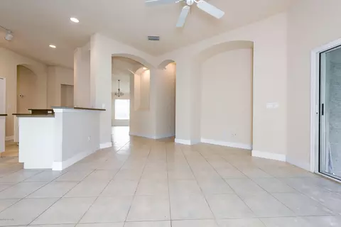 1256 Crown Pointe Ln, Ormond Beach, FL 32174 photo 3