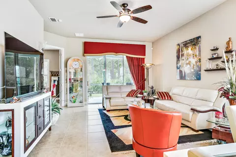 796 Aldenham Ln, Ormond Beach, FL 32174 photo 4