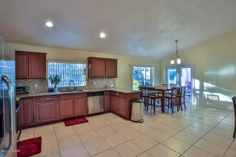 43 Peruvian Ln, Ormond Beach, FL 32174 photo 9