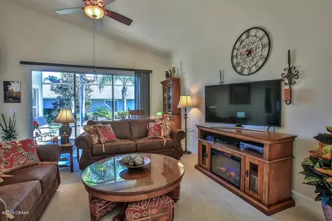 1279 Royal Pointe Ln, Ormond Beach, FL 32174 photo 9