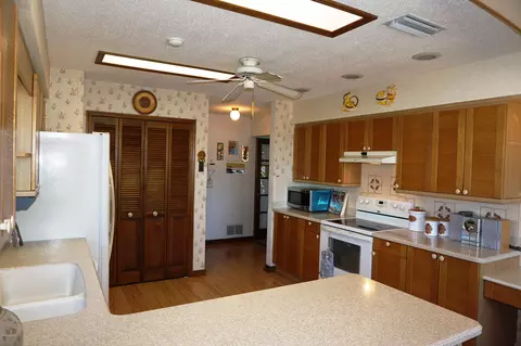 680 Riverside Dr, Ormond Beach, FL 32176 photo 10