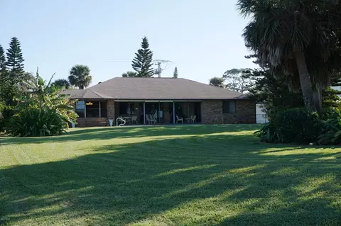 680 Riverside Dr, Ormond Beach, FL 32176 photo 2