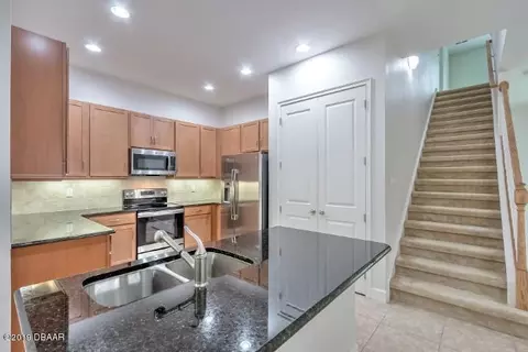 784 Aldenham Ln, Ormond Beach, FL 32174 photo 10