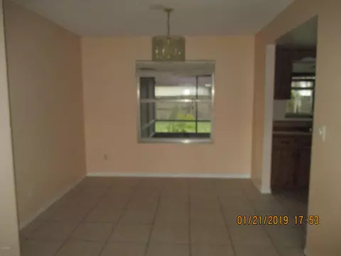 4 Lakeview Cir, Ormond Beach, FL 32174 photo 3
