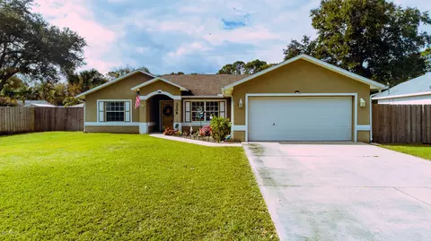 3208 Tamarind Dr, Edgewater, FL 32141 photo 1