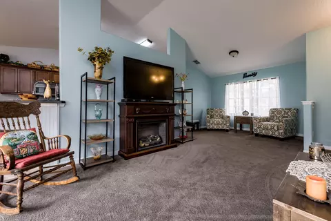 3208 Tamarind Dr, Edgewater, FL 32141 photo 4