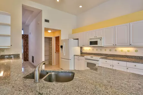 15 Gale Ln, Ormond Beach, FL 32174 photo 4