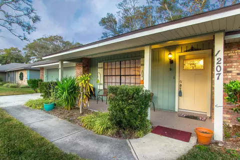 1207 Parkside Dr, Ormond Beach, FL 32174 photo 2