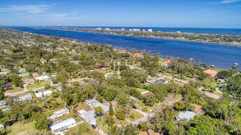 43 Warwick Ave, Ormond Beach, FL 32174 photo 4
