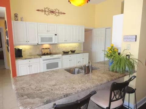 1233 Hampstead Ln, Ormond Beach, FL 32174 photo 4