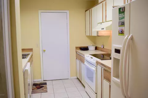 8 Park Ter, Ormond Beach, FL 32174 photo 4