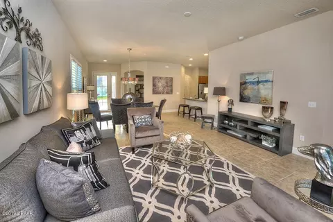846 Pinewood Dr, Ormond Beach, FL 32174 photo 2