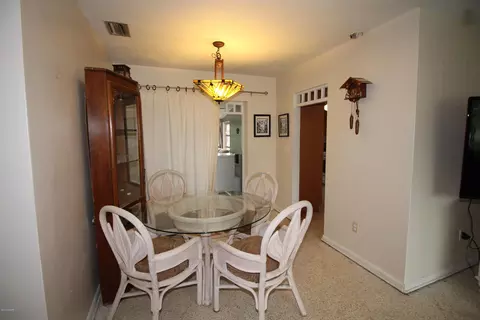 641 E Normandy Blvd, Deltona, FL 32725 photo 4